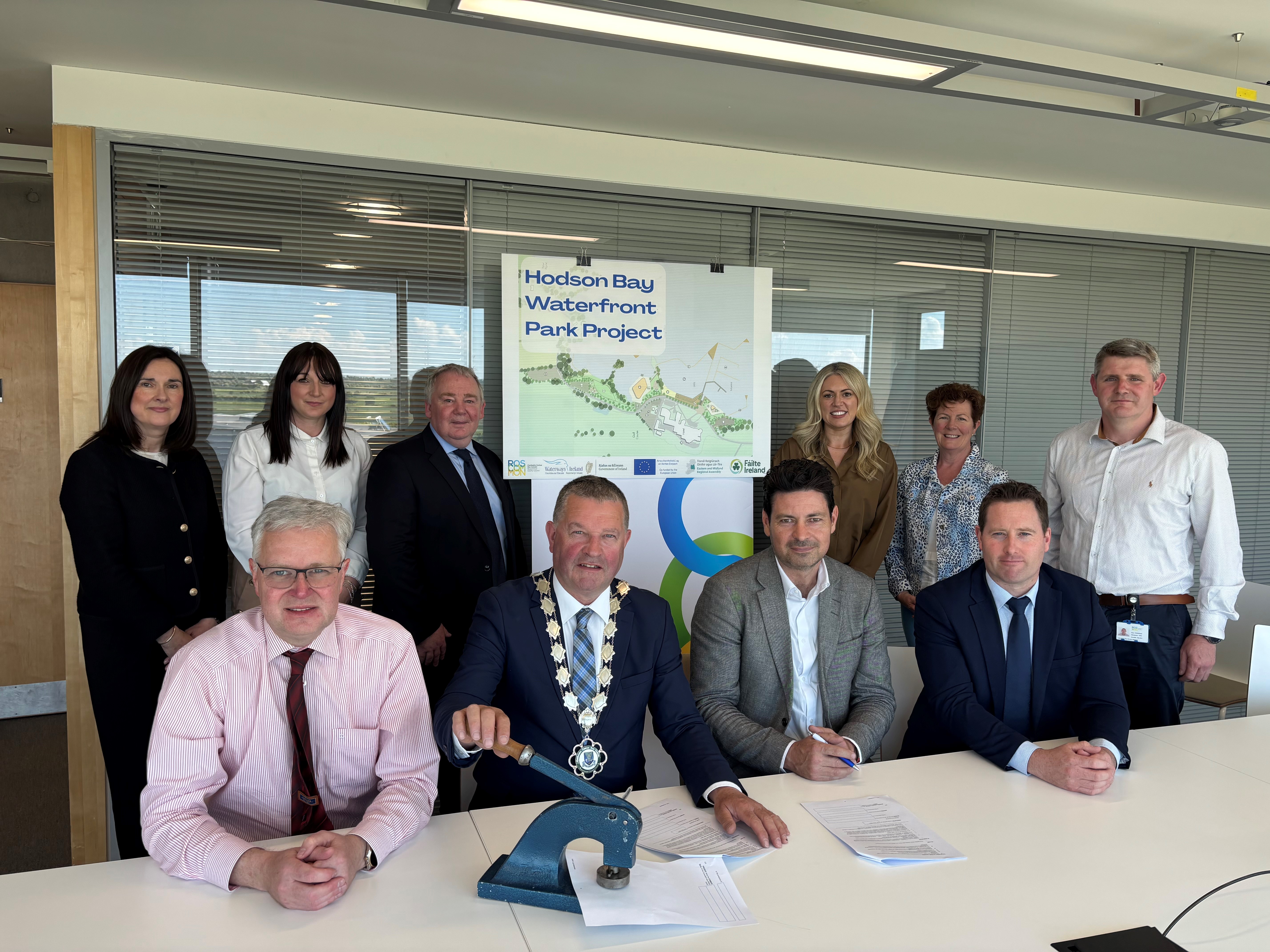 Hodson-Bay-Contract-Signing-3 Hodson-Bay-Contract-Signing-3